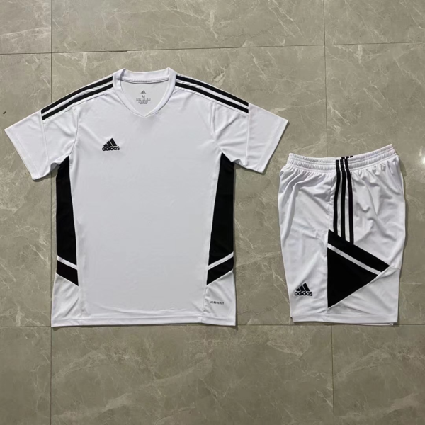 Uniform 8