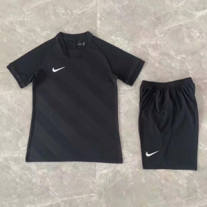 Uniform 21