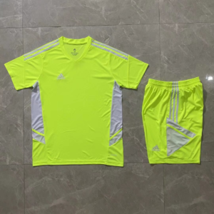 Uniform 9