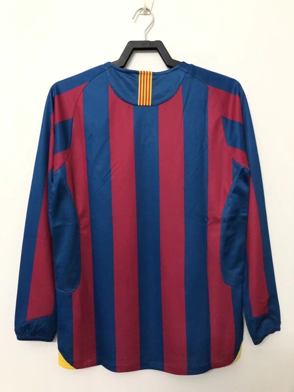 2005-2006 Barcelona Retro Home Long Sleeve Jersey - Image 2