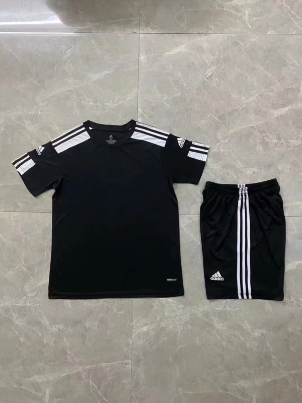 Uniform 19