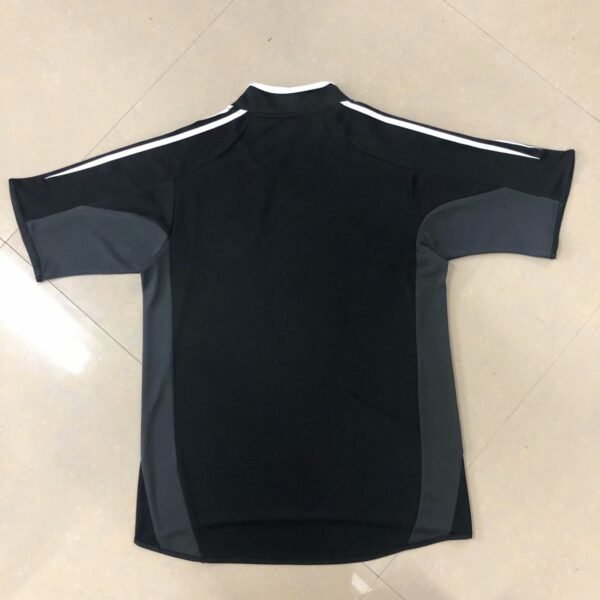 Real Madrid 2004 Retro Away Soccer Jersey - Image 2