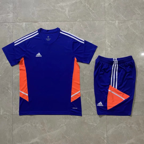 Uniform 7