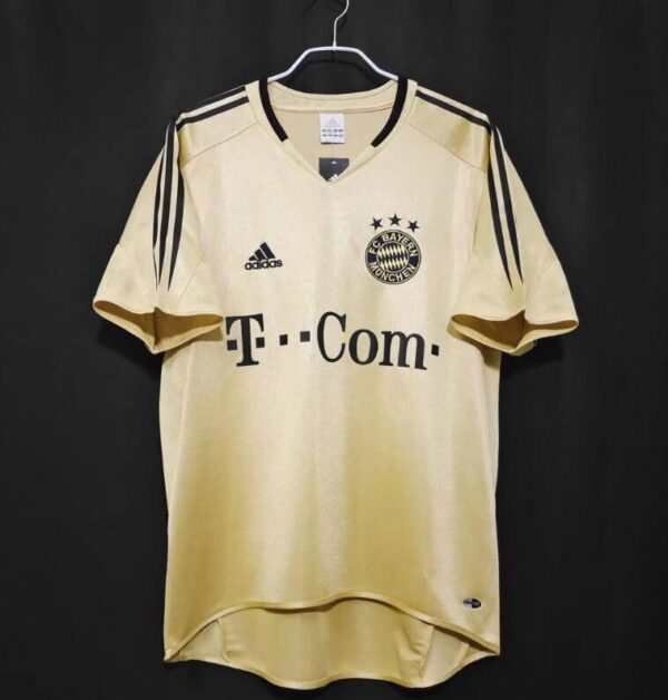 Bayern Munich 2004-2005 Away Retro Jersey