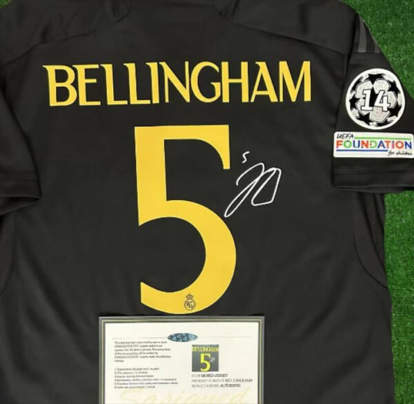 Jude Bellingham SIGNED Real Madrid THIRD Black Signature Jersey + COA 23/24 - Image 2