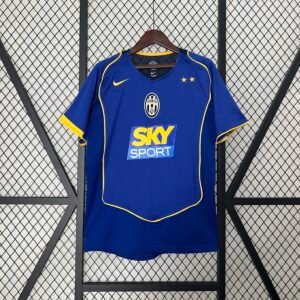 2004-2005 Juventus Away Retro Jersey