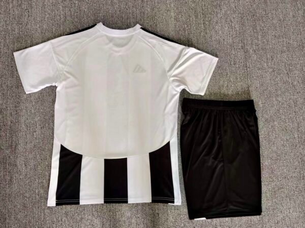 AD Style 4 - Image 2