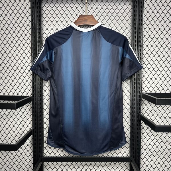 2004-2005 Newcastle Retro Away Jersey - Image 2