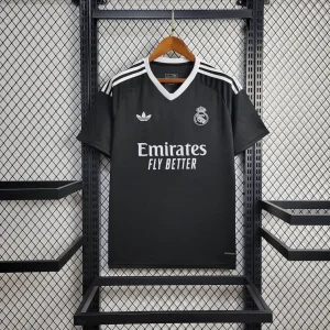 2024-2025 REAL MADRID GOALKEEPER STADIUM VERSION