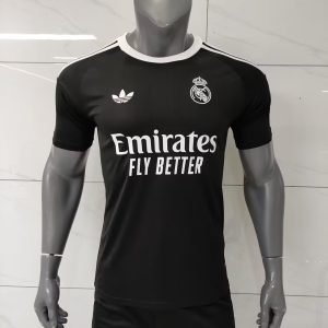 2025-2026 Real Madrid Goalkeeper Player Version