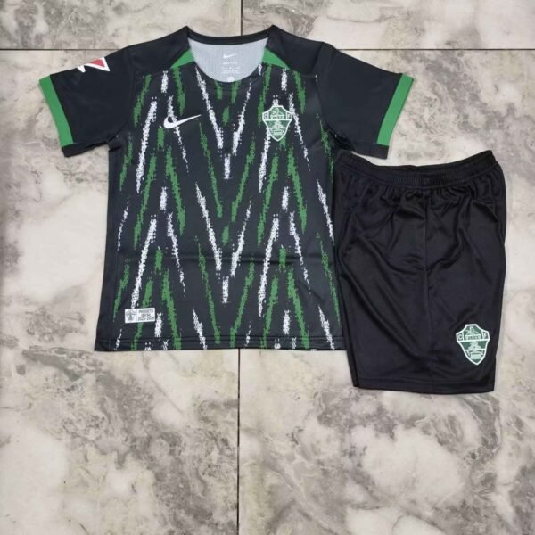 Elche away1