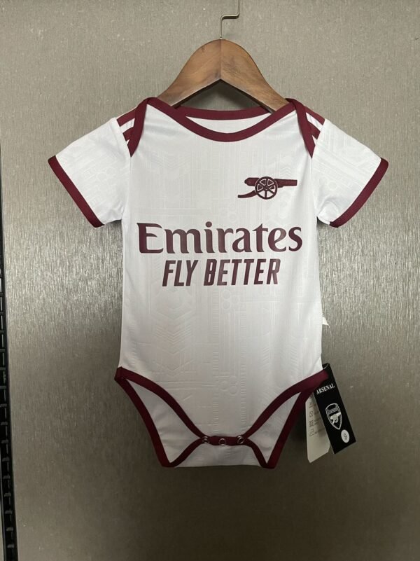 arsenal away1