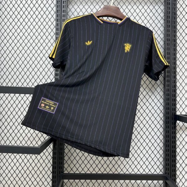Manchester United7