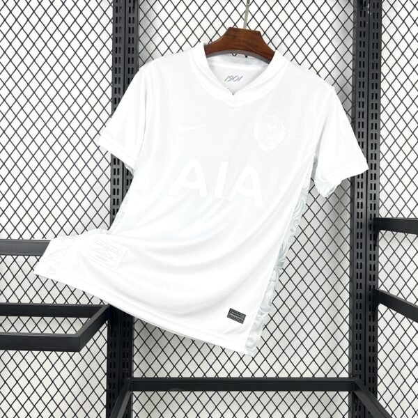 Tottenham Hotspur4