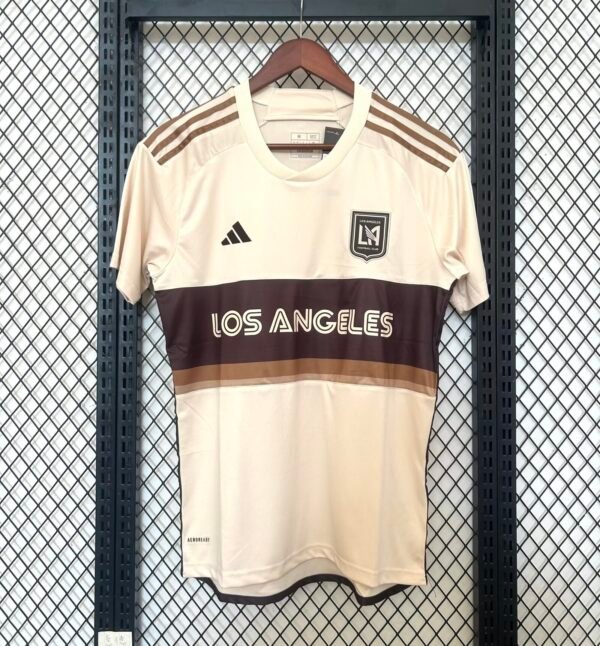 los angeles third