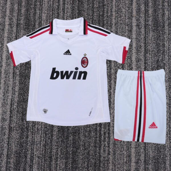 Milan1