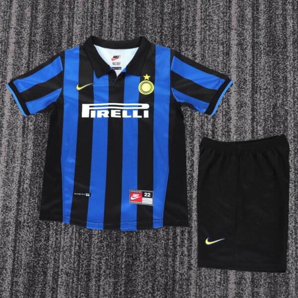 Milan3