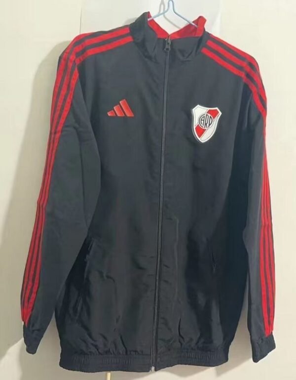 Windbreaker3