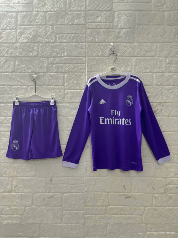 RM12