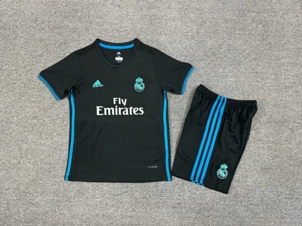 RM8