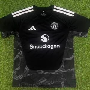 2026-2027 Manchester United Goalkeeper Stadium Version