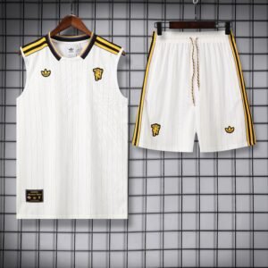 2025-2026 Manchester United Sleeveless Training Kit
